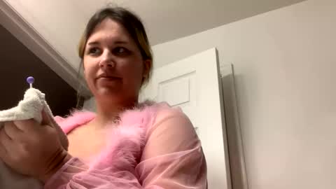 Snapshot of sadgirlsocial chatting on 11.19.25 sweet angel baby online show from 11.19.25