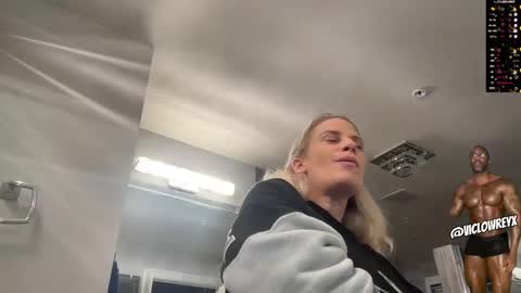 Snapshot of sadierw chatting on 03.05.25 SadieRW online show from 03.05.25