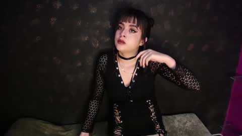 Snapshot of sadiie_queen chatting on 12.17.24 Sadie Queen online show from 12.17.24