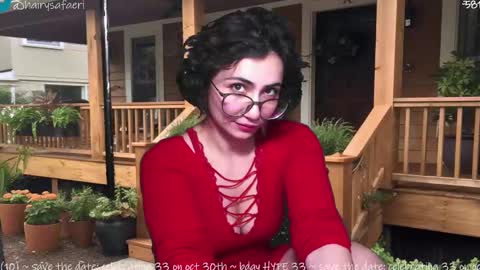 Safa online show from 10.24.25