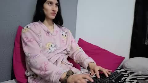 Safiro Queen online show from 06.04.26