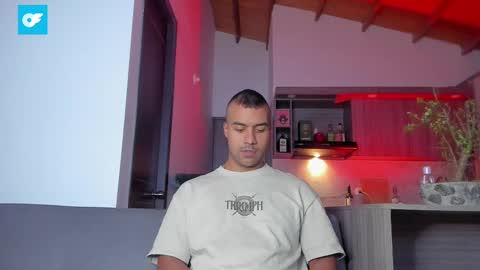 Snapshot of sag_1998 chatting on 03.10.25 Sag online show from 03.10.25