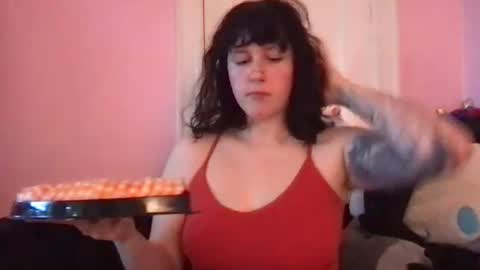 Snapshot of sagesinclaire chatting on 06.23.26 Sage Sinclaire online show from 06.23.26