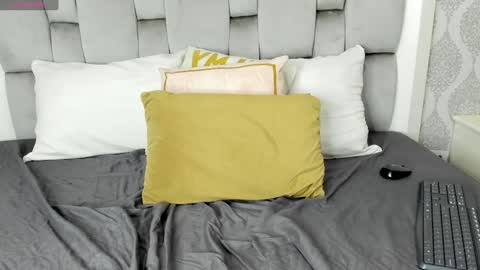 Snapshot of sagitariuuuss chatting on 01.03.25 Cattleya online show from 01.03.25