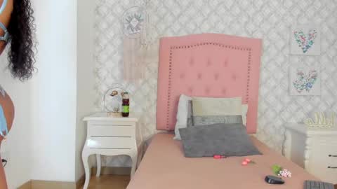 Snapshot of sagitariuuuss chatting on 03.08.25 Cattleya online show from 03.08.25