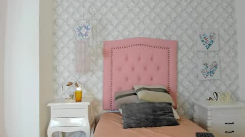 Snapshot of sagitariuuuss chatting on 03.10.25 Cattleya online show from 03.10.25