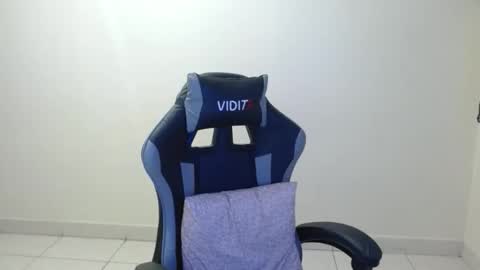 Sahaliefox  online show from 12.02.25