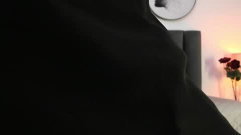 Sahara Garcia online show from 01.09.25