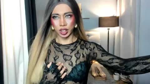Snapshot of sahayafox chatting on 05.16.26 sahayafox online show from 05.16.26