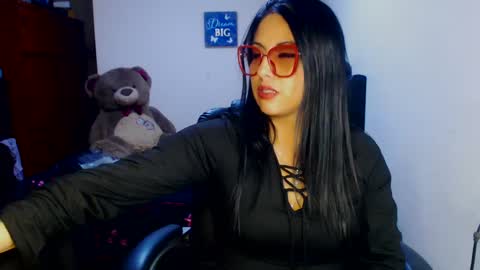 Karina online show from 10.04.25