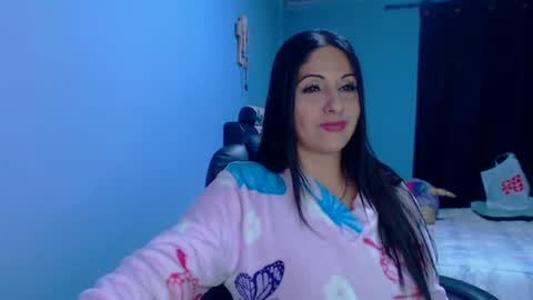 Snapshot of sahotlove1 chatting on 07.29.26 Karina online show from 07.29.26