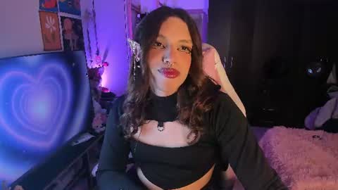 Snapshot of sailorbunnystar chatting on 07.11.26 Rose online show from 07.11.26