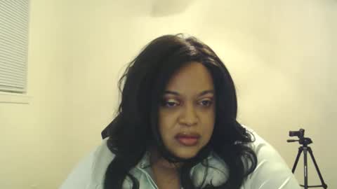 Queen Serenity online show from 05.16.26