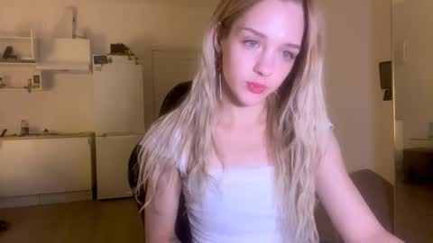 Sofia online show from 11.18.25