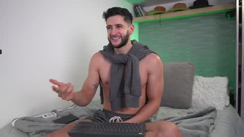 saimon  online show from 12.22.24