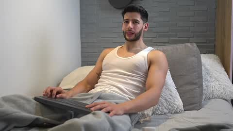 saimon  online show from 01.12.25