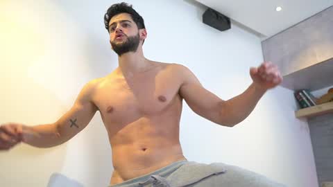 saimon  online show from 01.25.25