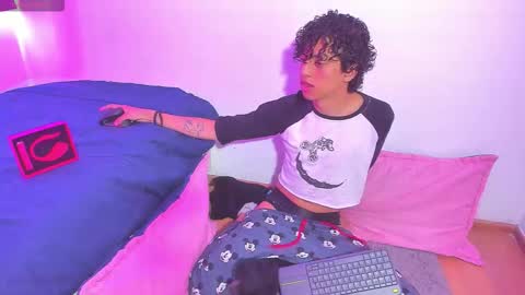 saint_dark online show from 11.25.25