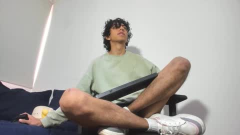 saint_dark online show from 12.02.25