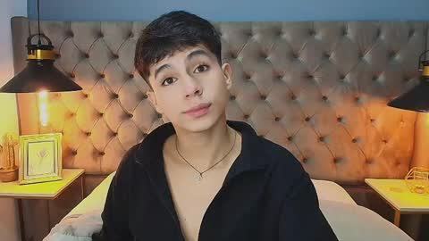 Santi online show from 04.18.26