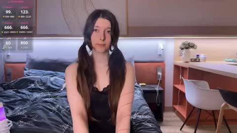 Snapshot of saintsroww chatting on 12.14.25 Alice online show from 12.14.25