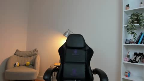 Sakura Harper online show from 03.03.25