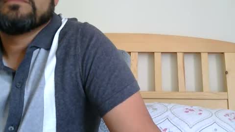 Snapshot of sal_cumplaciente chatting on 04.22.26 sal cumplaciente online show from 04.22.26