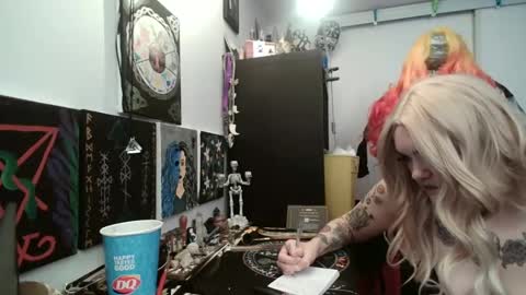 salemsslut online show from 01.10.25