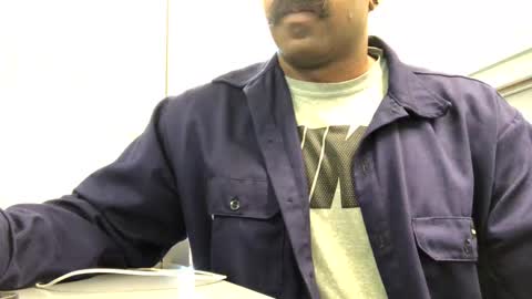 Snapshot of salgozzi chatting on 09.10.25 Cum Hanks online show from 09.10.25