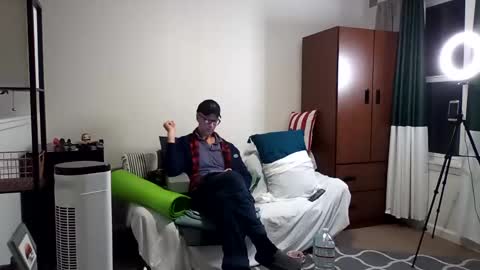 Snapshot of salis1981 chatting on 03.04.25 salis1981 online show from 03.04.25