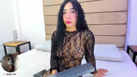 sally rosses online show from 11.08.25