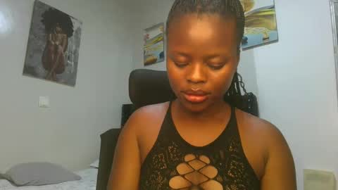 Snapshot of sallysasha254 chatting on 01.16.25 sallysasha254 online show from 01.16.25