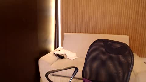 Snapshot of salome_010 chatting on 02.16.26 Salome online show from 02.16.26