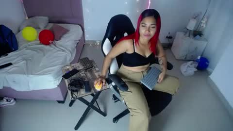Snapshot of salome_horny3 chatting on 07.05.26 salome_horny3 online show from 07.05.26