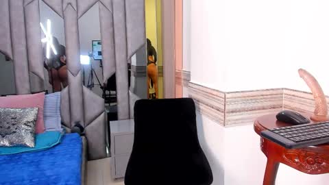 Snapshot of salome_langly chatting on 02.16.26 SALOME online show from 02.16.26