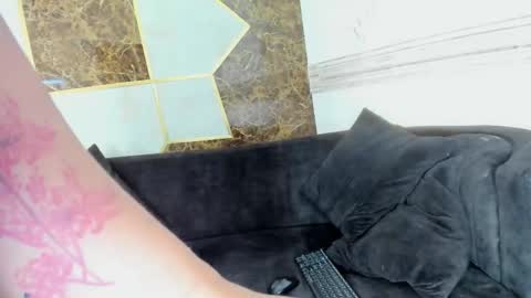 Snapshot of salome_langly chatting on 03.02.26 SALOME online show from 03.02.26