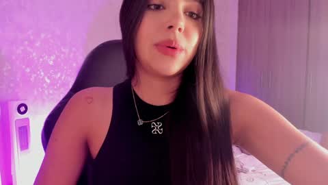 Snapshot of salomee_11 chatting on 02.02.25 salo online show from 02.02.25