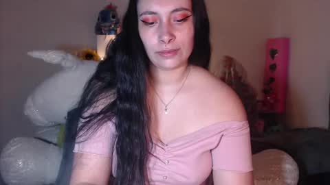 Snapshot of salomefox2 chatting on 12.10.24 yenny online show from 12.10.24