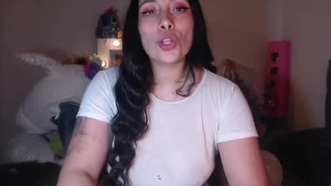 Snapshot of salomefox2 chatting on 12.18.24 yenny online show from 12.18.24