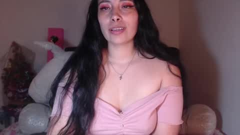 Snapshot of salomefox2 chatting on 02.10.25 yenny online show from 02.10.25