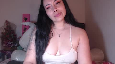 Snapshot of salomefox2 chatting on 02.11.25 yenny online show from 02.11.25