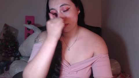 Snapshot of salomefox2 chatting on 02.15.25 yenny online show from 02.15.25