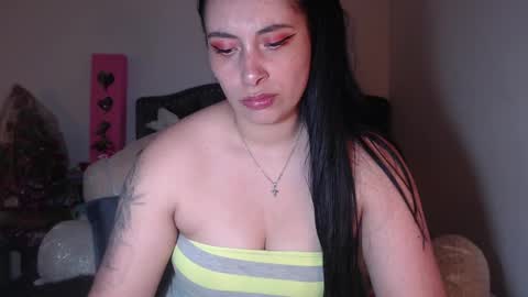 Snapshot of salomefox2 chatting on 03.04.25 yenny online show from 03.04.25