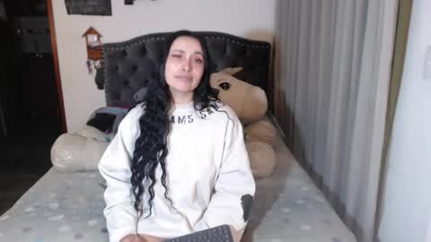 yenny online show from 04.18.26