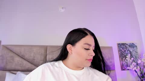 Snapshot of salomesimos1 chatting on 01.27.25 Salome online show from 01.27.25