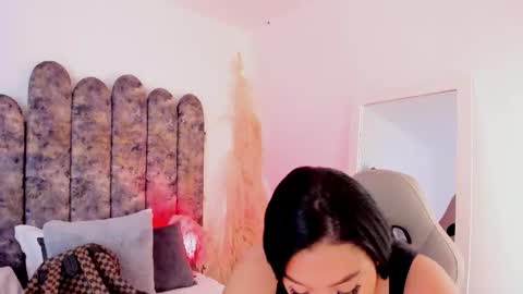 Snapshot of salomesimos1 chatting on 10.24.25 Salome online show from 10.24.25