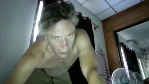 Snapshot of salsapaulus chatting on 02.14.26 salsapaulus online show from 02.14.26