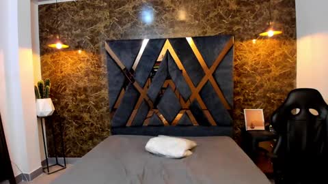 SALVATORE online show from 01.18.25