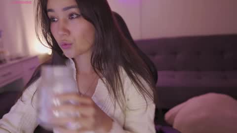 Stefana    or    Samchispas online show from 01.03.25