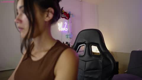 Stefana    or    Samchispas online show from 02.06.25